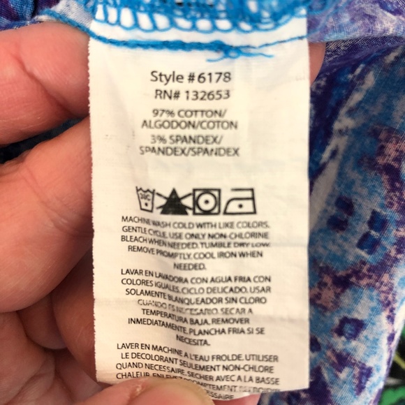 Blue and Purple Abstract Scrub Top XL - Picture 4 of 5